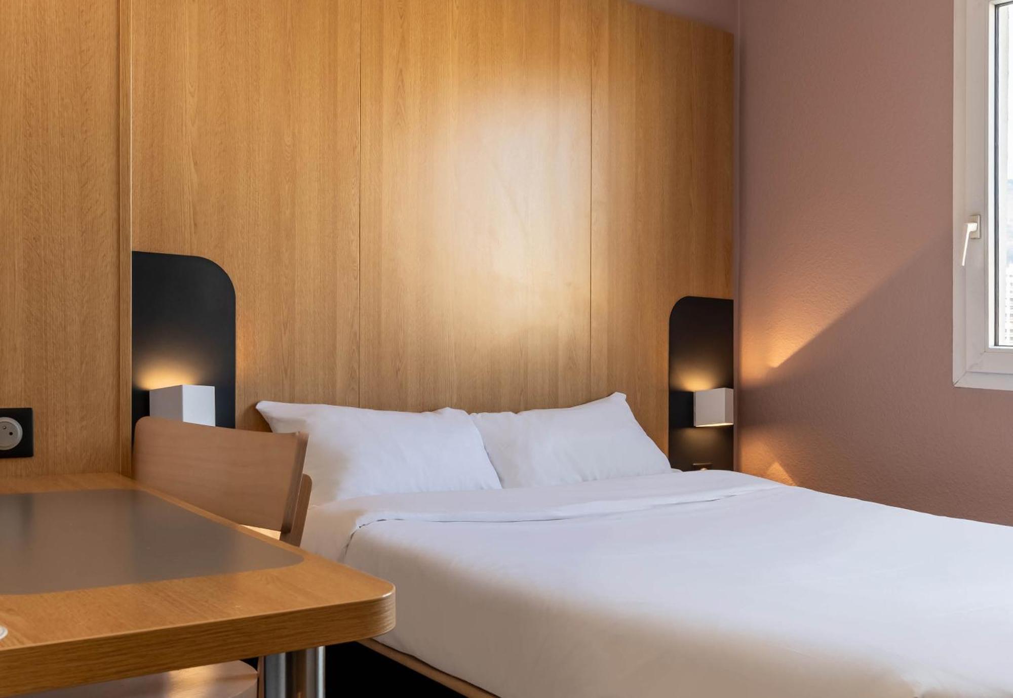 B&B Hotel Grenoble Centre Verlaine Zewnętrze zdjęcie